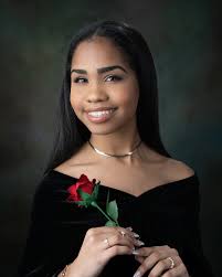 2022 Annual Report & Our Graduates