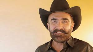 Age, net worth, height, weight, salary, songs, videos, bio, wiki, etc., megastarsbio.com. Misteriosa Desaparicion De Vicente Fernandez Jr Su Novia Esta Desesperada Y La Familia Calla Informacion Center
