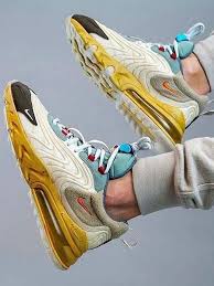 Nike Wmns Air Max 270 React Coral Black At6174 005 Airmaxus In 2020 Nike Shoes Air Max Nike Air Max Nike Air Shoes