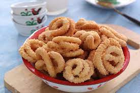 ⇔langkah pertama yakni kukus kelapa muda parut hingga matang, sekitar 5 hingga 10 menit, lantas. Resep Kue Akar Kelapa Kue Kering Khas Betawi Yang Gurih