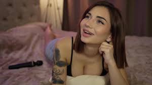 Watch linda_warners Cam Porn Video [Chaturbate] - tattoo, natural, c2c,  lovense, bigboobs