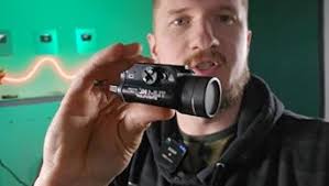 Amazon.com: Streamlight 69110 TLR-1 300-Lumen Weapon Mounted Light with  Rail Locating Keys for Glock Style, 1913 Picatinny, S&W 99/TSW, and Beretta  90two, Black : STREAMLIGHT: Sports & Outdoors