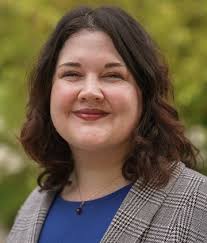 Carlee Cole's Instagram, Twitter & Facebook