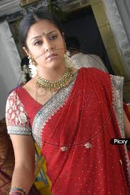 Hd wallpapers of hot actress & actors. Actress Jyothika In Saree 1064x1600 Wallpaper Teahub Io