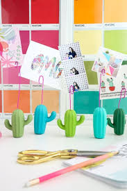 Diy Easy Cactus Photo Holders Fimo Modelliermasse Ton Clay Polymer Clay Basteln Diy Modelliermasse Ideen M Photo Holder Craft Crafts Diy Crafts