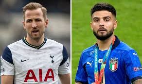 Lorenzo insigne is a committed family guy and has two beautiful kids with his wife genoveffa, a.k.a jenny. Tottenham Discover New Lorenzo Insigne Price In Potential Harry Kane Exit Hint Football Sport Express Co Uk