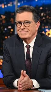  Stephen Colbert se ha pronunciado en su programa al anuncio de que la CBS pondrá fin a su late night show en mayo de 2026. El presentador no ha dudado en