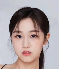 Kim Hong Eun (김홍은)