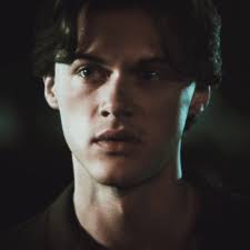 conrad is such a comfort character i love him so much, also i’m sorry that  i’m not updating very often now but school just takes so much energy || scp  sireddscenes