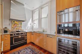 This eclectic kitchen handily combines french bistro references and american diner details to create a scene see how to accomplish a personalized eclectic kitchen design with our secrets to success. 15 Lovely Eclectic Kitchen Designs You Ll Fall In Love With