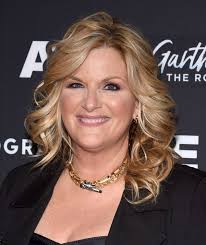 Loretta Lynn remembered: Dolly Parton, Kid Rock, Shania Twain, Reba, Kacey  Musgraves and more stars honor the music legend gone at 90