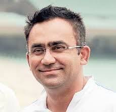 Eng. Salim 69 E batch has been elected as the President of Kerala Tennis  Association. An active member of TKM 60 Plus group, Eng.Salim had earlier  been the Manager of Indian Cricket