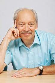 He won the spiel des jahres award four times, for the settlers of catan, barbarossa, drunter und drüber and adel verpflichtet. Klaus Teuber Catan De
