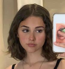 Pin By Clara On Pdp In 2020 Skater Girl Hairstyles Shot Hair Styles Girl Haircuts