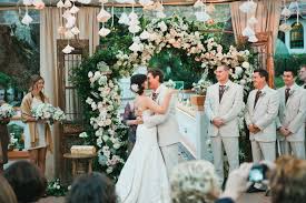 23 incredible & creative wedding ceremony backdrops. 5 Diy Wedding Ceremony Backdrop Ideas That Wow Wedpics Blog