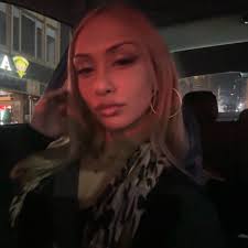 Rebecca ❣️ (@beccaa4)