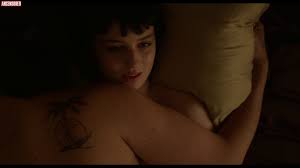 Naked Alice Pagani in Baby < ANCENSORED