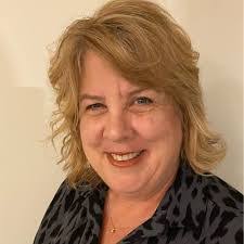 Donna Debiasi's Instagram, Twitter & Facebook