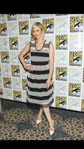 Vera Farmiga At Comic Con Vera Farmiga Casual Dress Fashion