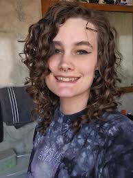 Is it normal for teeth to feel sharp with clear aligners?