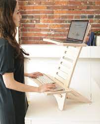 20 Best Corner Desks You Wouldn T Regret Buying Diy Standing Desk Portable Standing Desk Easy Home Decor