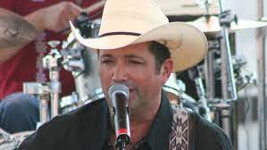 Tracy byrd was born in the small rural town of vidor, texas, in 1966 and grew up listening to his family's extensive country record collection. Tracy Byrd Biography