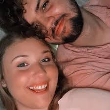 Is everyone having issues with the group chat?