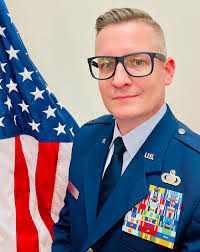 Michael Squire's Instagram, Twitter & Facebook