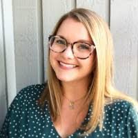 Kimberly Findlay's Instagram, Twitter & Facebook