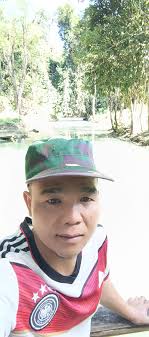 ສູນທອນ ມະນີວົງ