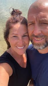 Kᴇʟʟʏ Aɴɴ Mᴇʀᴄɪᴇʀ