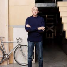 The dordoni architetti studio is founded in milan in 2005 and also develops projects for installations, interiors, and architecture along with its design. Kettal Contract Designer Rodolfo Dordoni