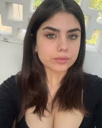 Melissa Leal's Instagram, Twitter & Facebook