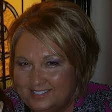 Lori Presnell's Instagram, Twitter & Facebook