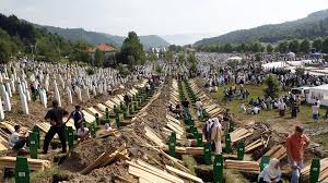 Bosnian war, ethnically rooted war in bosnia and herzegovina that took place from 1992 to 1995. Das Massaker Von Srebrenica Mdr De