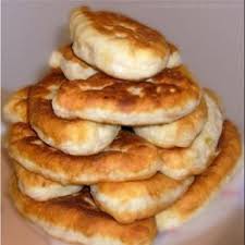 Piroschki 4 5 Rezept In 2019 Russische Rezepte Backen Teigtaschen Rezept Und Ukrainische Kuche