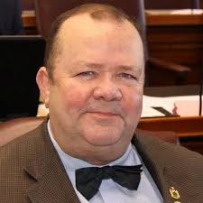 Tuttle announces bid for Senate 33