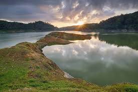 Karena sudah menjadi tujuan wisata bagi masyarakat, tentu pengelola memperhatikan sedikit banyaknya fasilitas untuk menunjang kenyamanan pengunjung. Waduk Sermo Kulonprogo Yogyakarta Harga Tiket Masuk 2021 Lokasi