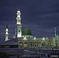 2 kubahnya bergerak membuka atap masjid. Animasi Masjid Nabawi