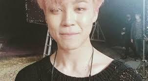 McKenzie Holder adlı kullanıcının BTS panosundaki Pin