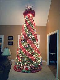 Our 12 Ft Deco Mesh Christmas Tree Christmas Tree In Urn Skinny Christmas Tree Ribbon On Christmas Tree