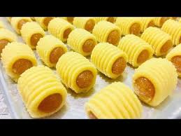 Masak nenas yang telah diparut bersama gula. Pin Di Biscuit