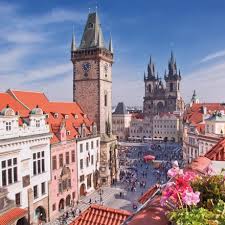 Jahrhundert, und gilt als eines der schönsten gebäude in europa. Stadtereisen Prag We Are Travel