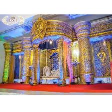 The pakistani wedding stage is a mandap in open which is based on four poles. Luxury Indian Fusion Wedding Stage Decor Big Fat Telugu Wedding Reception Stage Grand Crown Style Golden Wedding Stage Buy Wedding Stage Indian Wedding Stage Decor Luxury Wedding Reception Stage Product On Alibaba Com