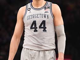 Ülkemizi ncaa takımlarından georgetown forması ile temsil eden genç uzun ömer faruk yurtseven, kariyeri için önemli bir karar verdi. Nba Draft Who Will Draft Or Sign Georgetown S Omer Yurtseven Casual Hoya