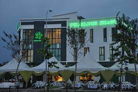 Klinik gill (kota kemuning) is a polyclinic based in shah alam, selangor. Poliklinik Shaik Hq Home Facebook