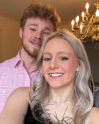 Kendra Sparks's Instagram, Twitter & Facebook