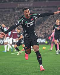 Goal. Gabriel. 🥶 The defender is