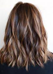 Meche Caramel Sur Cheveux Brun Fonce Cheveux Mi Long Cheveux Coiffure
