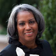 Stella Adams's Instagram, Twitter & Facebook